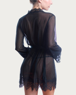 Nymph Bata Negra - Room Service