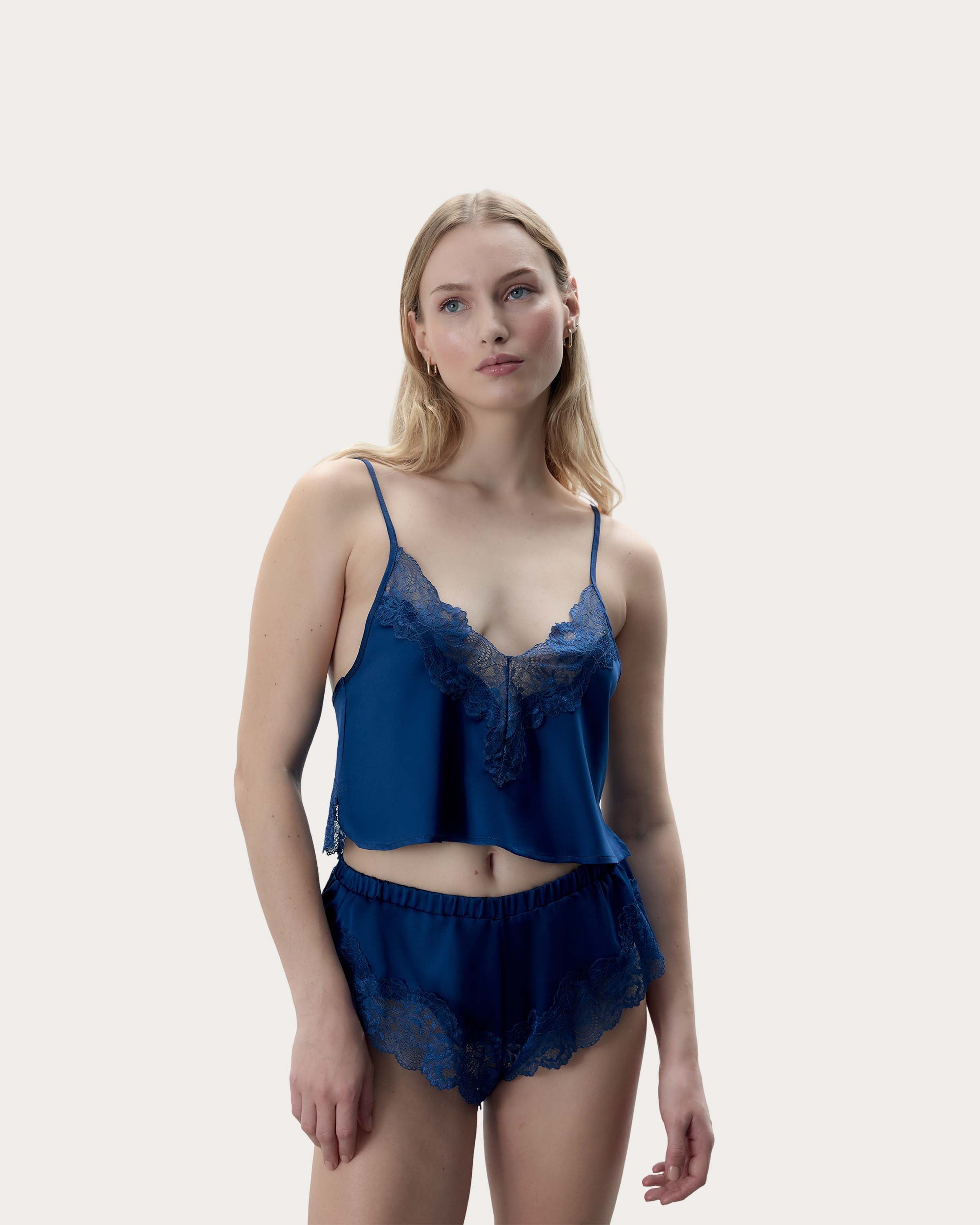 Isabella Luxury Satin Cami y Short - Room Service