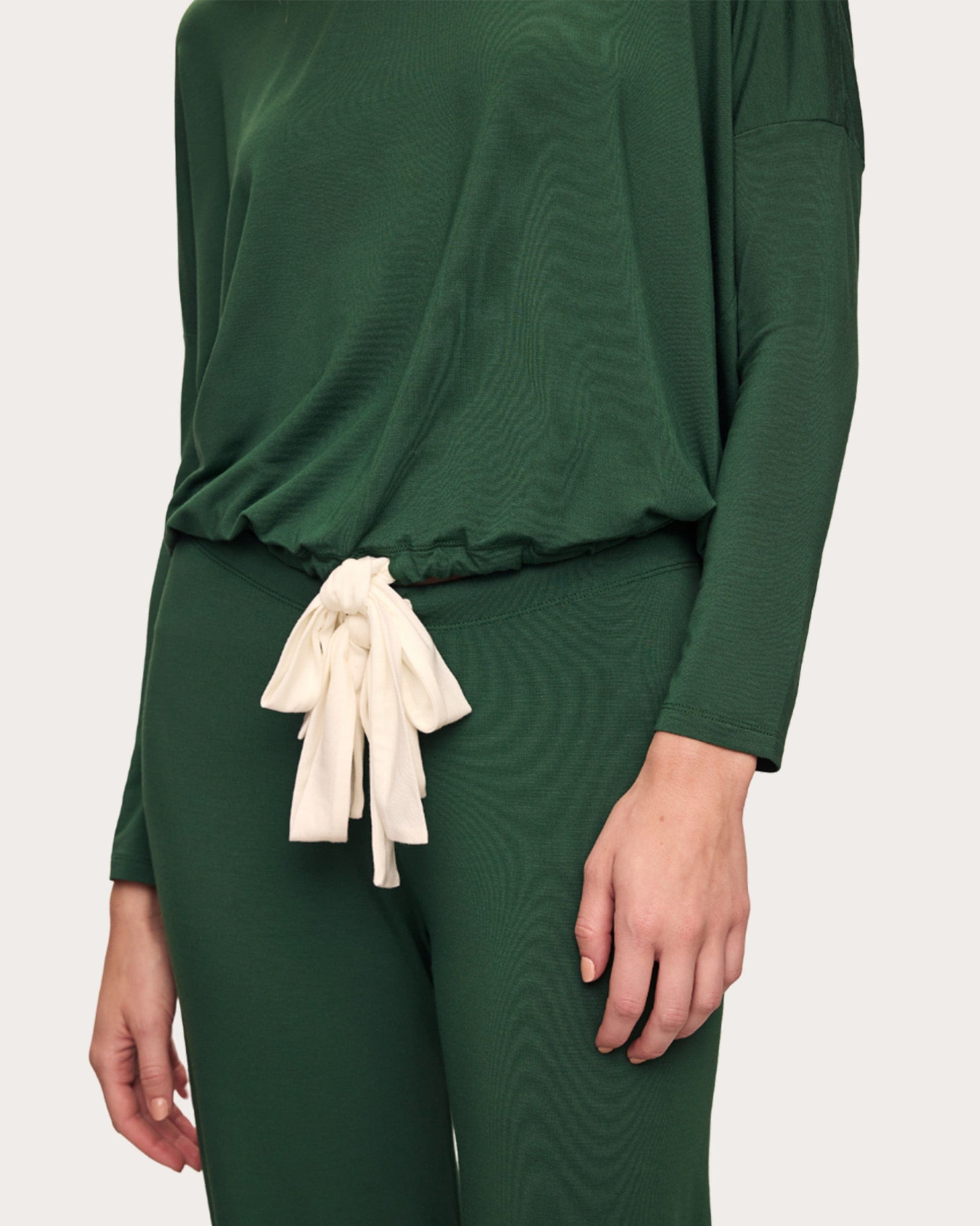 pijama-satinada-verde-mujer
